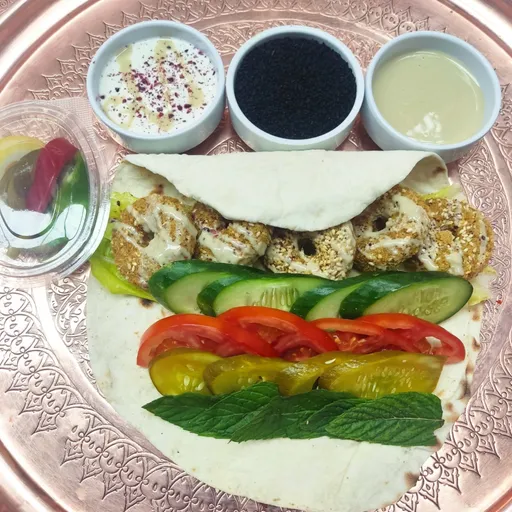 صندويش فلافل اكسترا
